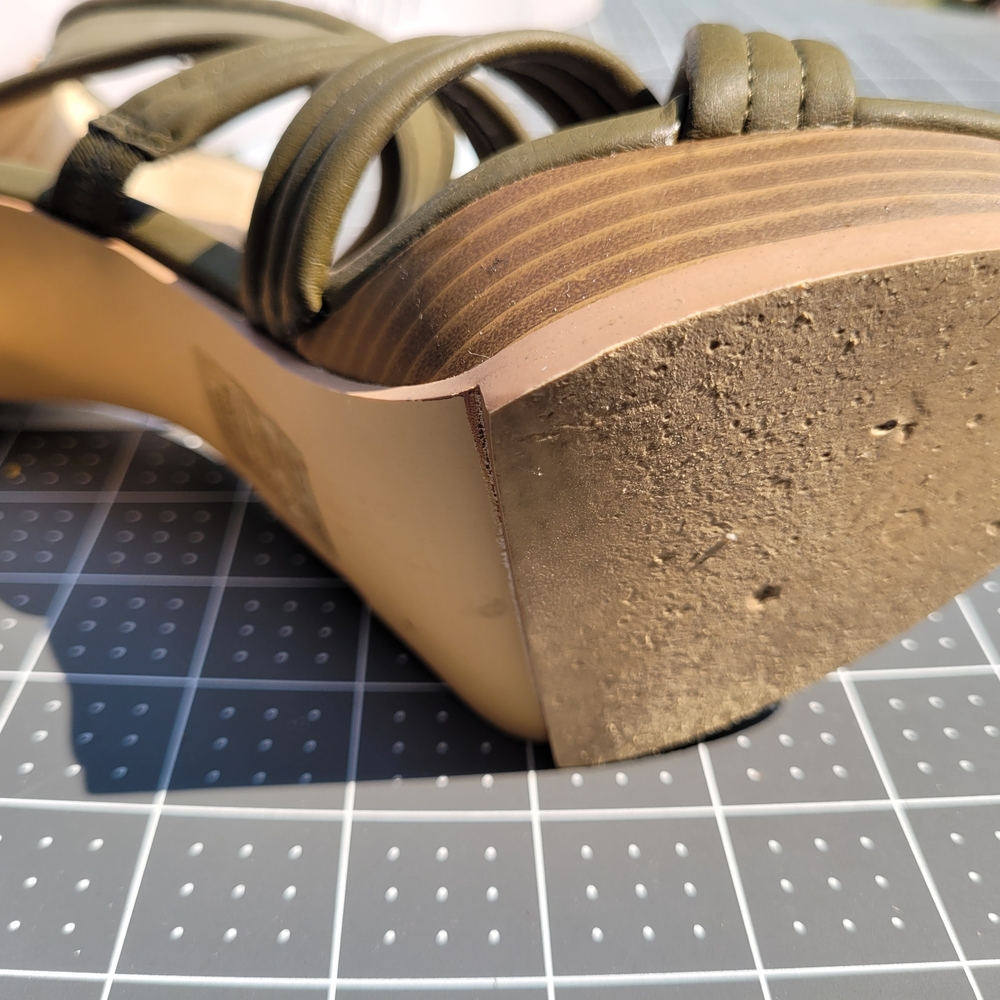 Sophia & Lee Olive Heeled Shoes with Interlaced Straps - Picture 8 of 11